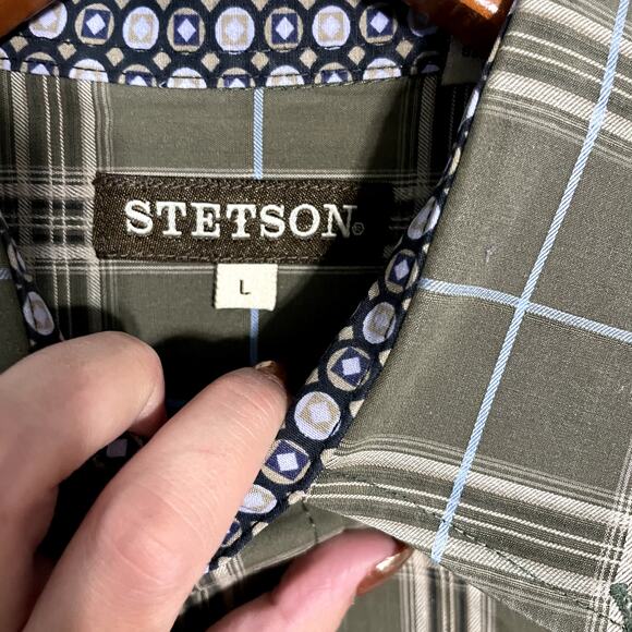 Stetson Men's Plaid Button-Up Shirt Contrasting Cuff and Collar Trim - Size L - Picture 6 of 10
